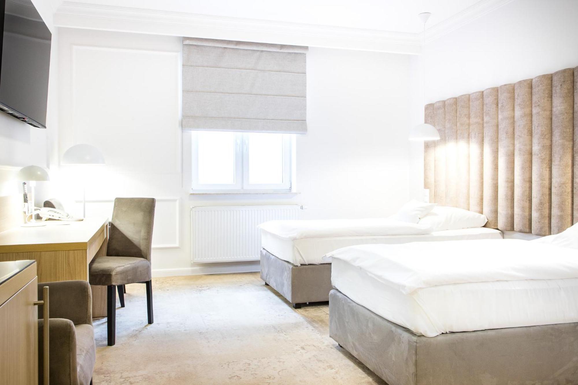 Europejski Boutique Hotel Radom Exteriör bild