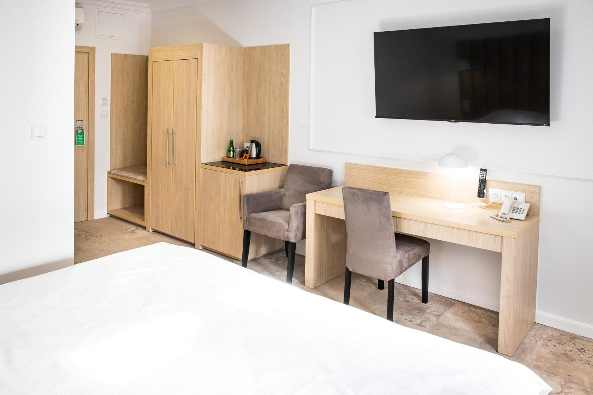 Europejski Boutique Hotel Radom Exteriör bild