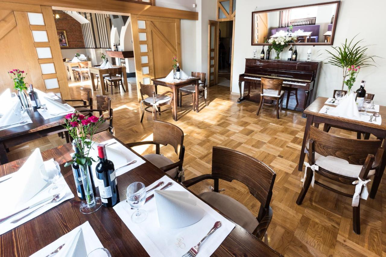 Europejski Boutique Hotel Radom Exteriör bild
